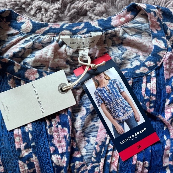 NWT Lucky Brand Women’s All Over Floral Blouse size M - Picture 5 of 8